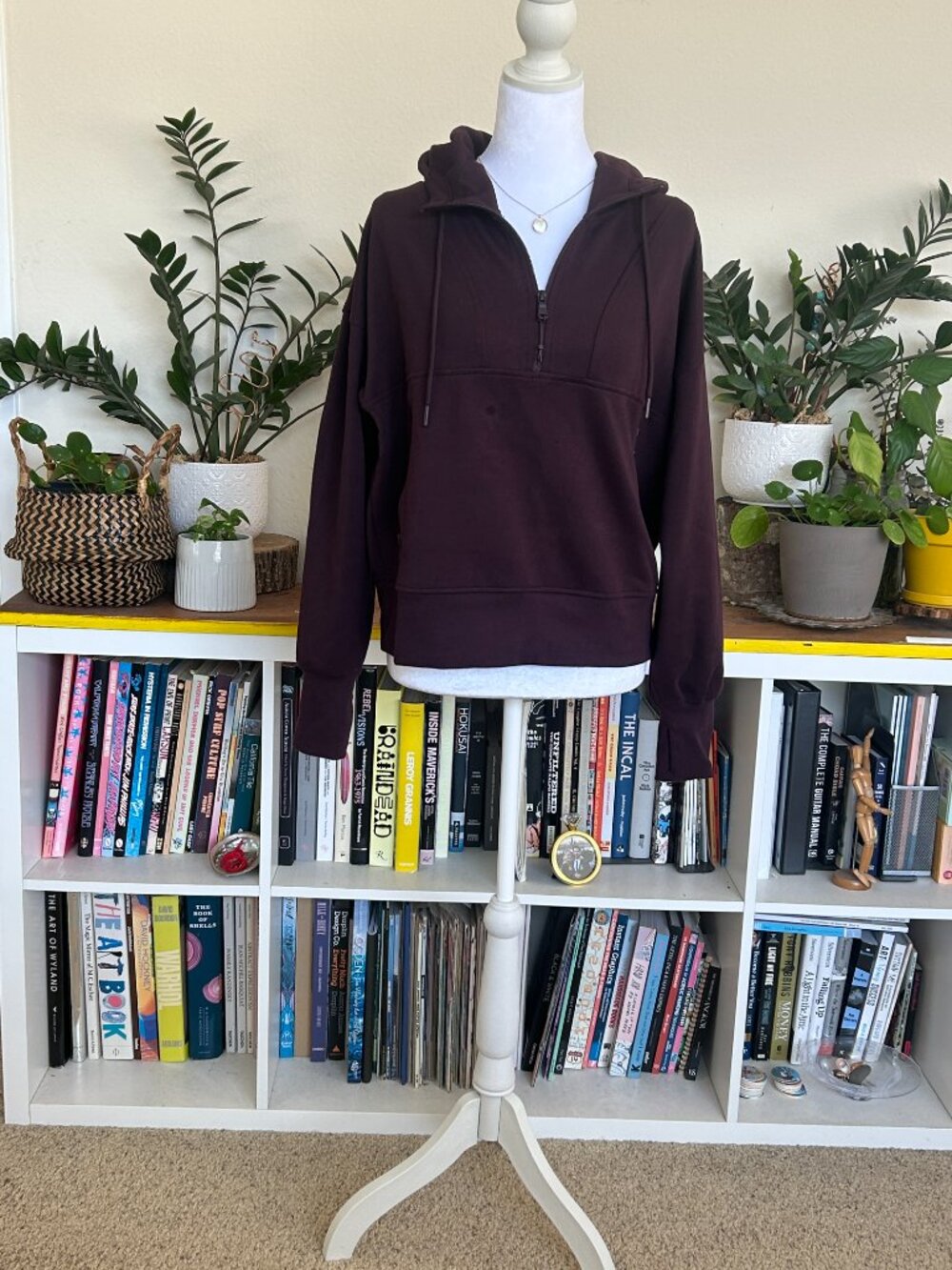 Old Navy Women's Sweatshirt in Dark Purple